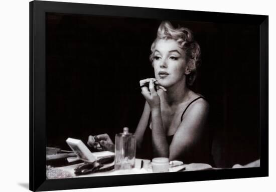 Marilyn Monroe (in the mirror)-null-Framed Poster