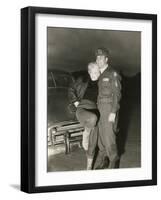 Marilyn Monroe Poses with a U.S. Soldier in Korean During Her USO Tour-null-Framed Photo