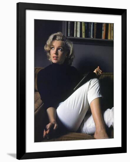 Marilyn Monroe Relaxing at Home-Alfred Eisenstaedt-Framed Premium Photographic Print