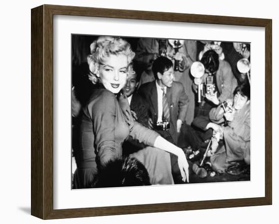 Marilyn Monroe Surronded by Photographers C. 1955-null-Framed Photo