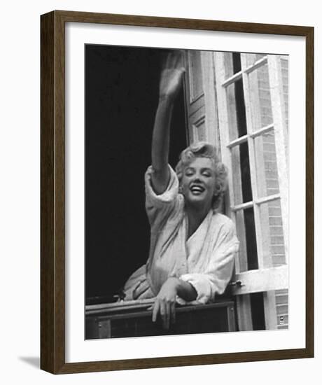 Marilyn Monroe V-British Pathe-Framed Art Print