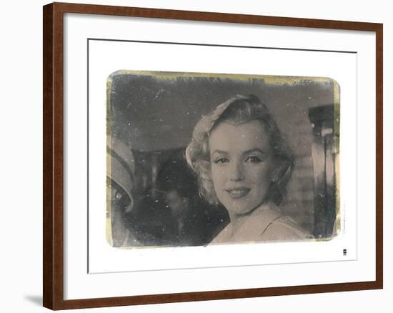 Marilyn Monroe X-British Pathe-Framed Giclee Print