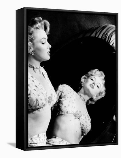 Marilyn Monroe-null-Framed Stretched Canvas