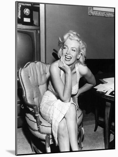 Marilyn Monroe-null-Mounted Photographic Print