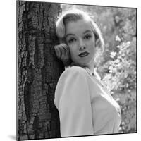 Marilyn Monroe-Ed Clark-Mounted Photographic Print