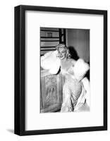 Marilyn Sitting-null-Framed Art Print