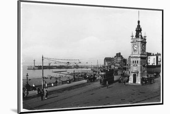 Marine Parade Margate Kent-null-Mounted Photographic Print