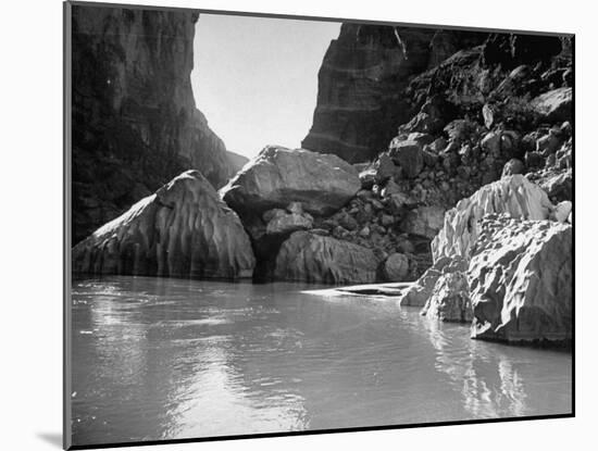Mariscal Canyon, with Steep, Jagged Walls Rising Sharply from River, at Big Bend National Park-Myron Davis-Mounted Photographic Print