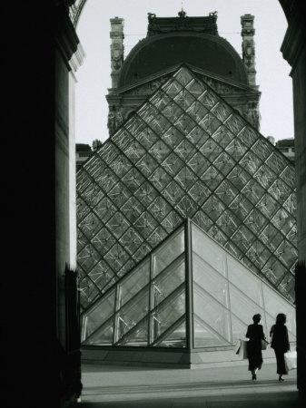 Art Posters Pyramid & Prints Louvre Wall