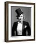 Marlene Dietrich, 1930-null-Framed Premium Photographic Print