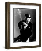 Marlene Dietrich, 1930-null-Framed Photographic Print