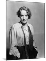 Marlene Dietrich, 1932-null-Mounted Photographic Print