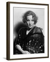 Marlene Dietrich, 1932-null-Framed Photographic Print