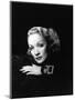 Marlene Dietrich, 1943-null-Mounted Photographic Print