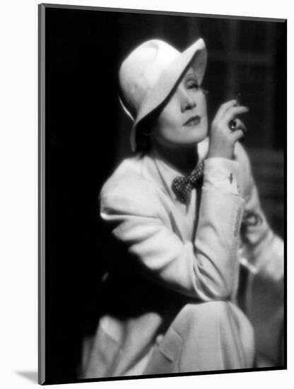 Marlene Dietrich. "Caprice Espagno" 1935, "The Devil Is a Woman" Directed by Josef Von Sternberg-null-Mounted Photographic Print