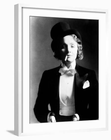 Marlene Dietrich, Portraitc.1930s-null-Framed Photo