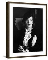 Marlene Dietrich Travelling-Associated Newspapers-Framed Photo