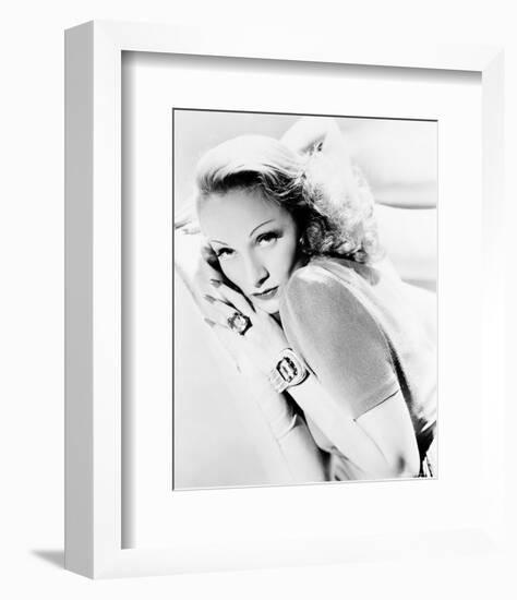 Marlene Dietrich-null-Framed Photo