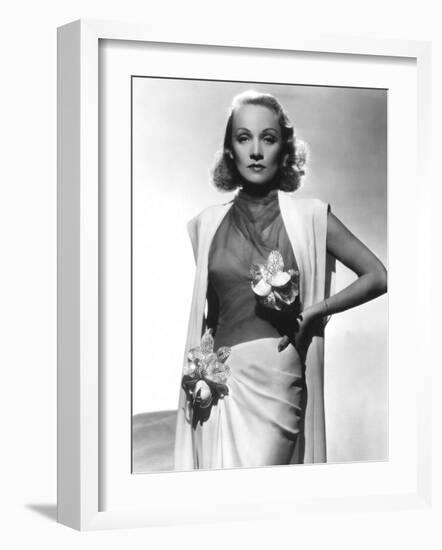 Marlene Dietrich-null-Framed Photo