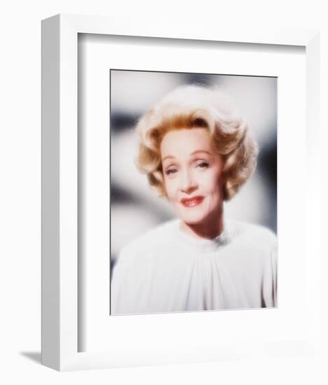 Marlene Dietrich-null-Framed Photo