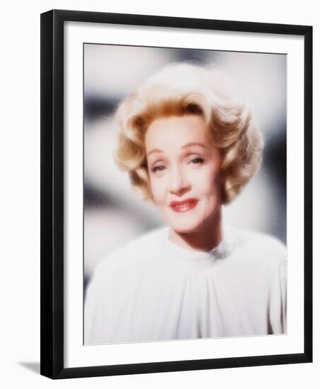 Marlene Dietrich-null-Framed Photo