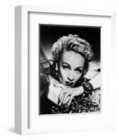 Marlene Dietrich-null-Framed Photo