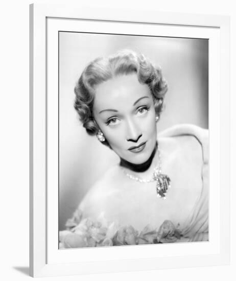 Marlene Dietrich-null-Framed Photo