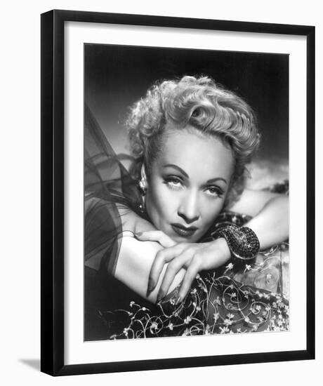 Marlene Dietrich-null-Framed Photo