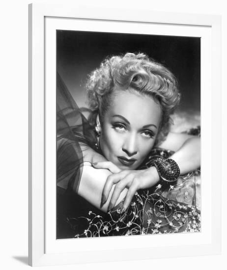 Marlene Dietrich-null-Framed Photo