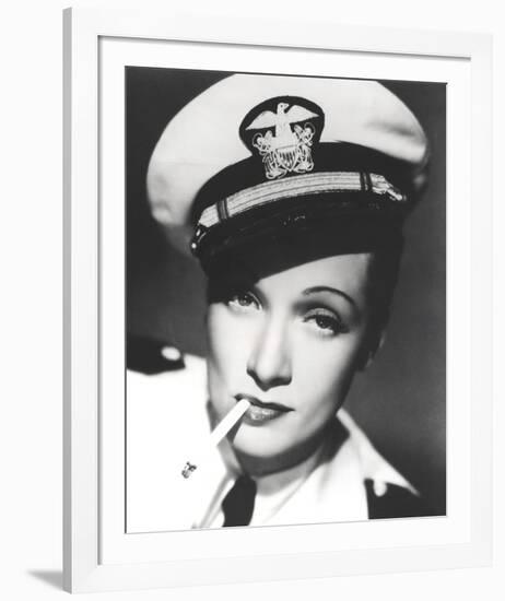 Marlene Dietrich-null-Framed Photo