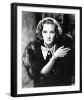 Marlene Dietrich-null-Framed Photo