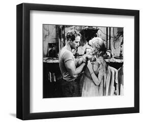 Marlon Brando & Kim Hunter-null-Framed Photo