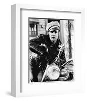 Marlon Brando-null-Framed Photo