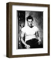 Marlon Brando-null-Framed Photo