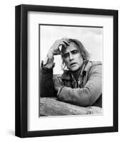 Marlon Brando-null-Framed Photo