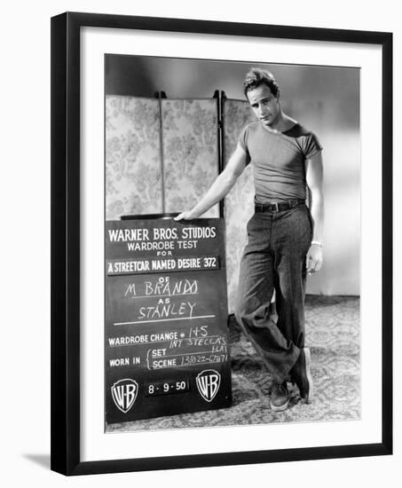 Marlon Brando-null-Framed Photo