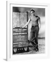 Marlon Brando-null-Framed Photo