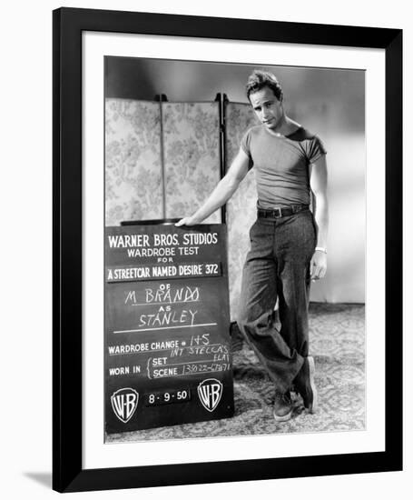 Marlon Brando-null-Framed Photo