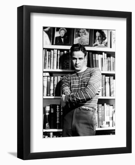 Marlon Brando-null-Framed Premium Photographic Print