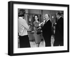 MARNIE, 1964 directed by ALFRED HITCHCOCK On the set, Tippi Hedren and Alfred Hitchcok (b/w photo)-null-Framed Photo