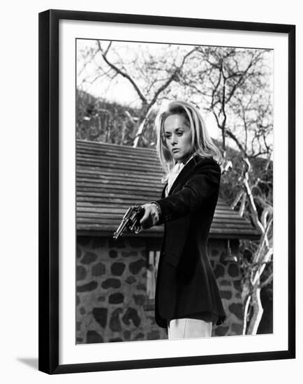 MARNIE, 1964 directed by ALFRED HITCHCOCK Tippi Hedren (b/w photo)-null-Framed Photo