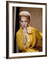 "MARNIE" by AlfredHitchcock with Tippi Hedren, 1964 (photo)-null-Framed Photo