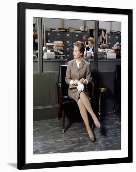 "MARNIE" by AlfredHitchcock with Tippi Hedren, 1965 (photo)-null-Framed Photo