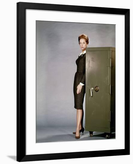 "MARNIE" by AlfredHitchcock with Tippi Hedren, 1966 (photo)-null-Framed Photo