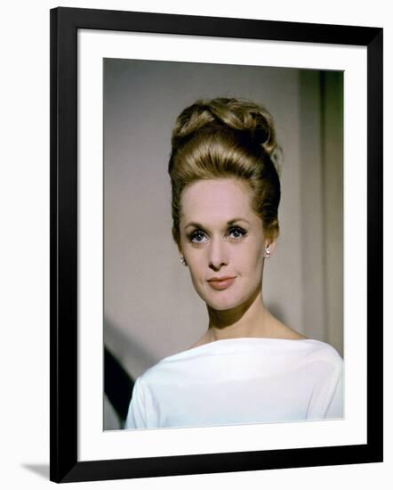 "MARNIE" by AlfredHitchcock with Tippi Hedren, 1967 (photo)-null-Framed Photo