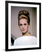 "MARNIE" by AlfredHitchcock with Tippi Hedren, 1968 (photo)-null-Framed Photo