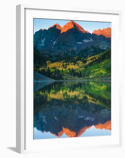 Maroon Bells Just as the Sun Was Rising-Brad Beck-Framed Photographic Print