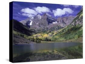 Maroon Lake and Autumn Foliage, Maroon Bells, CO-David Carriere-Stretched Canvas