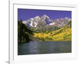 Maroon Lake and Autumn Foliage, Maroon Bells, CO-David Carriere-Framed Photographic Print