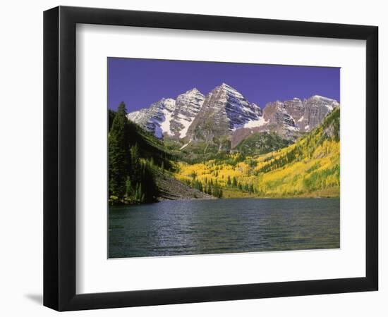 Maroon Lake and Autumn Foliage, Maroon Bells, CO-David Carriere-Framed Photographic Print